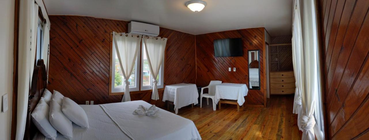 Coral View Beach Resort Ютила Экстерьер фото
